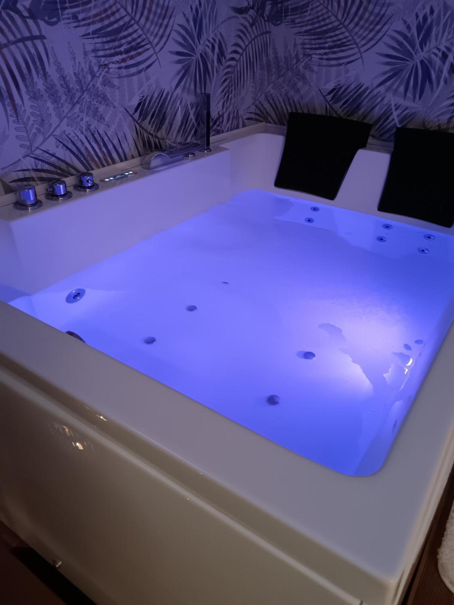 Casa Petri Home Spa パレルモ エクステリア 写真