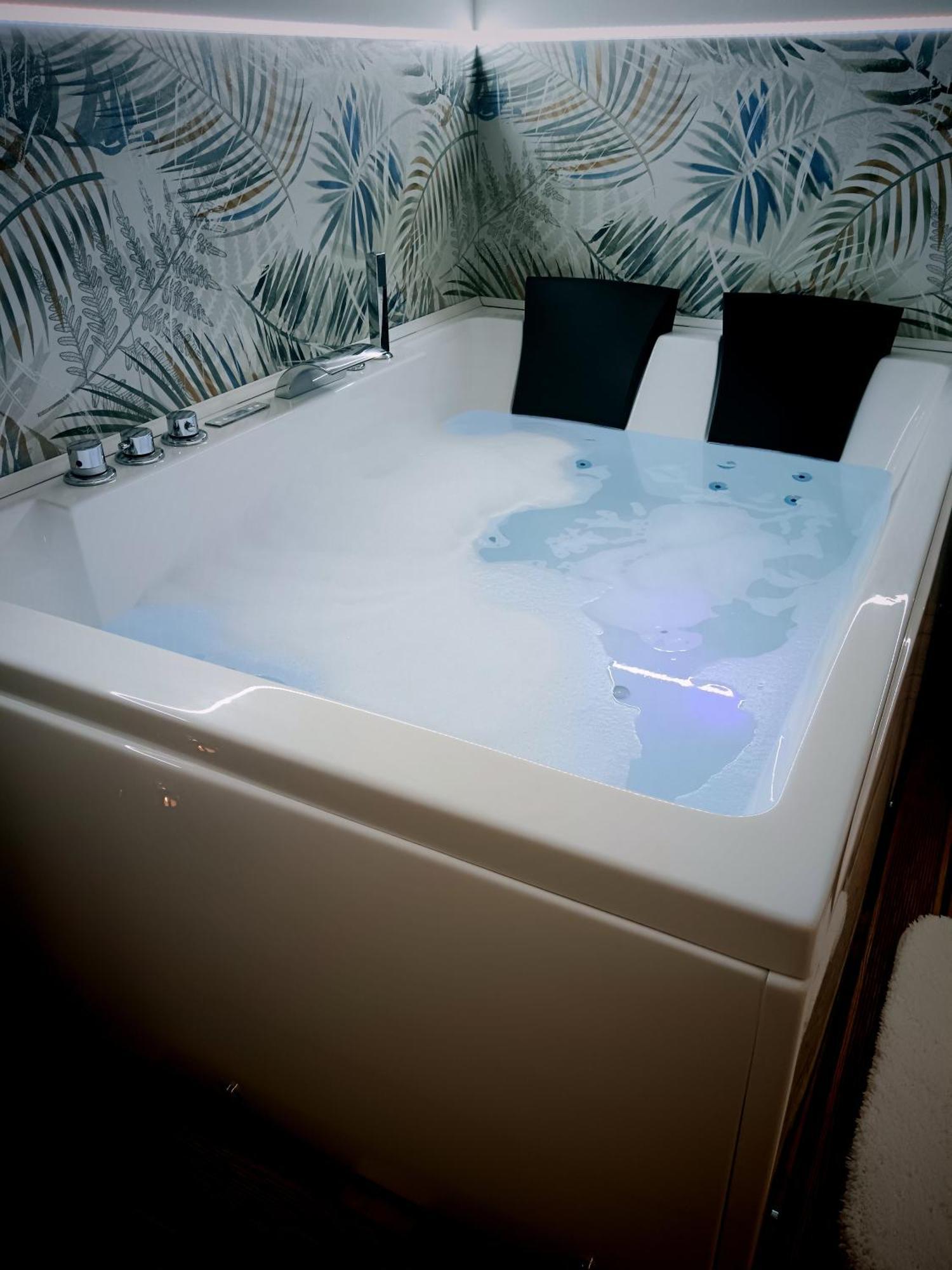 Casa Petri Home Spa パレルモ エクステリア 写真